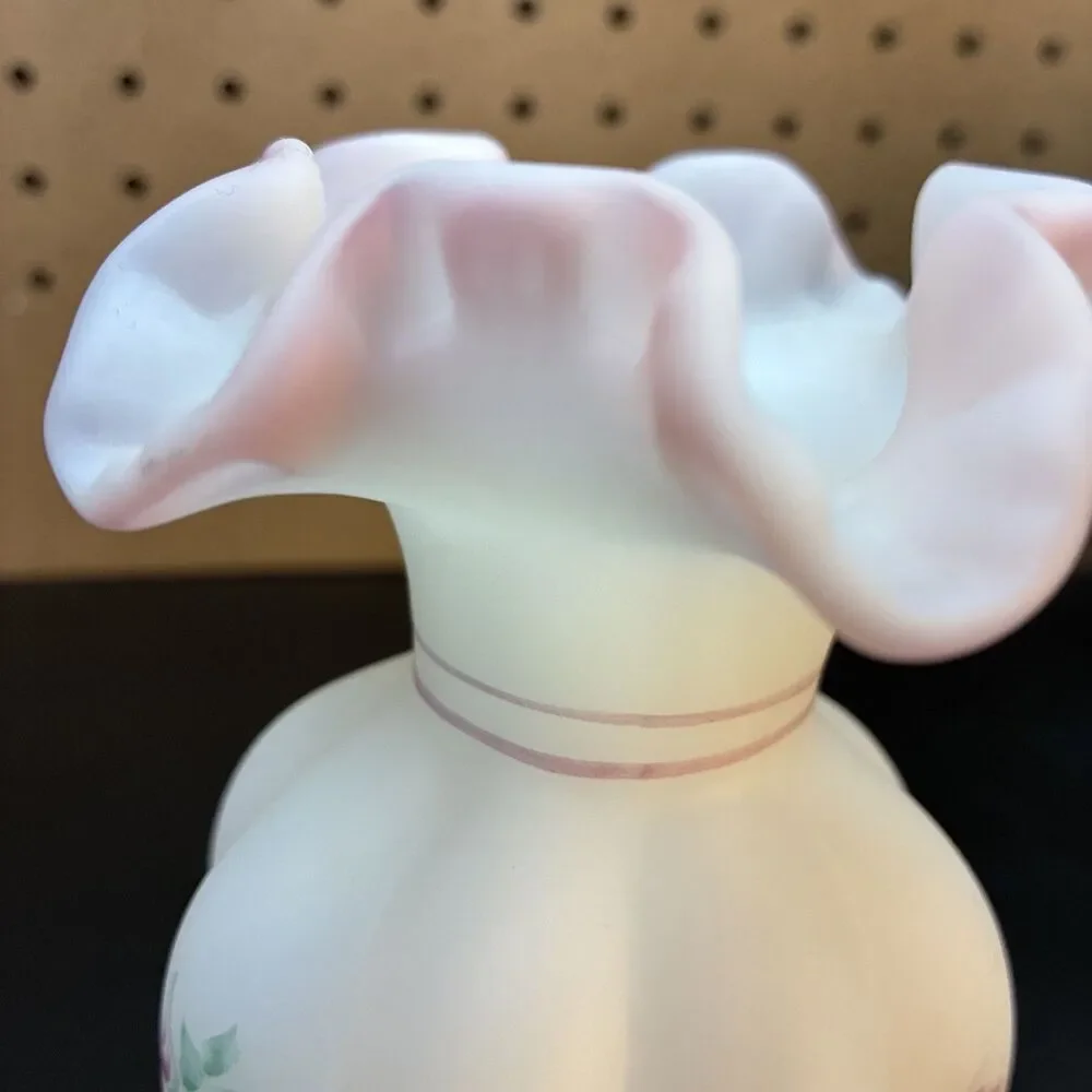 Fenton White Satin Rose Garden Melon Vase Hand Painted Ruffles Ribbed 5.5